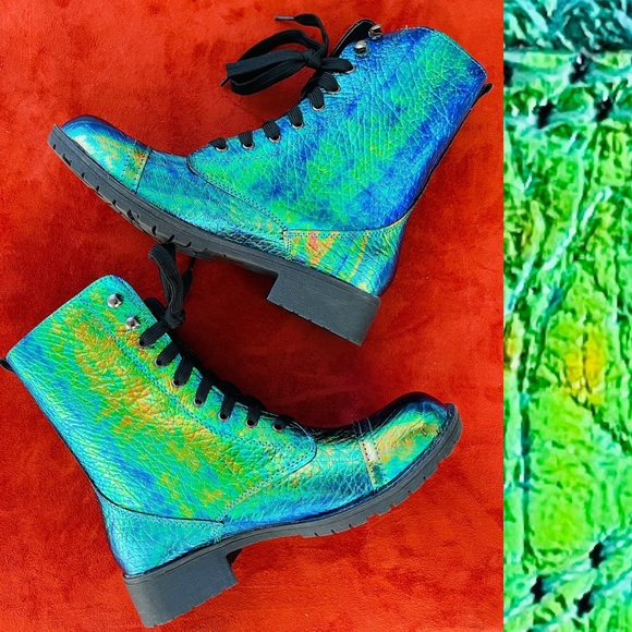 N.Y.L.A. New Sold-Out MERMAID TEARS Oil Slick COMBAT Style Dolls Kill BOOTS Sz 6 - Picture 2 of 6